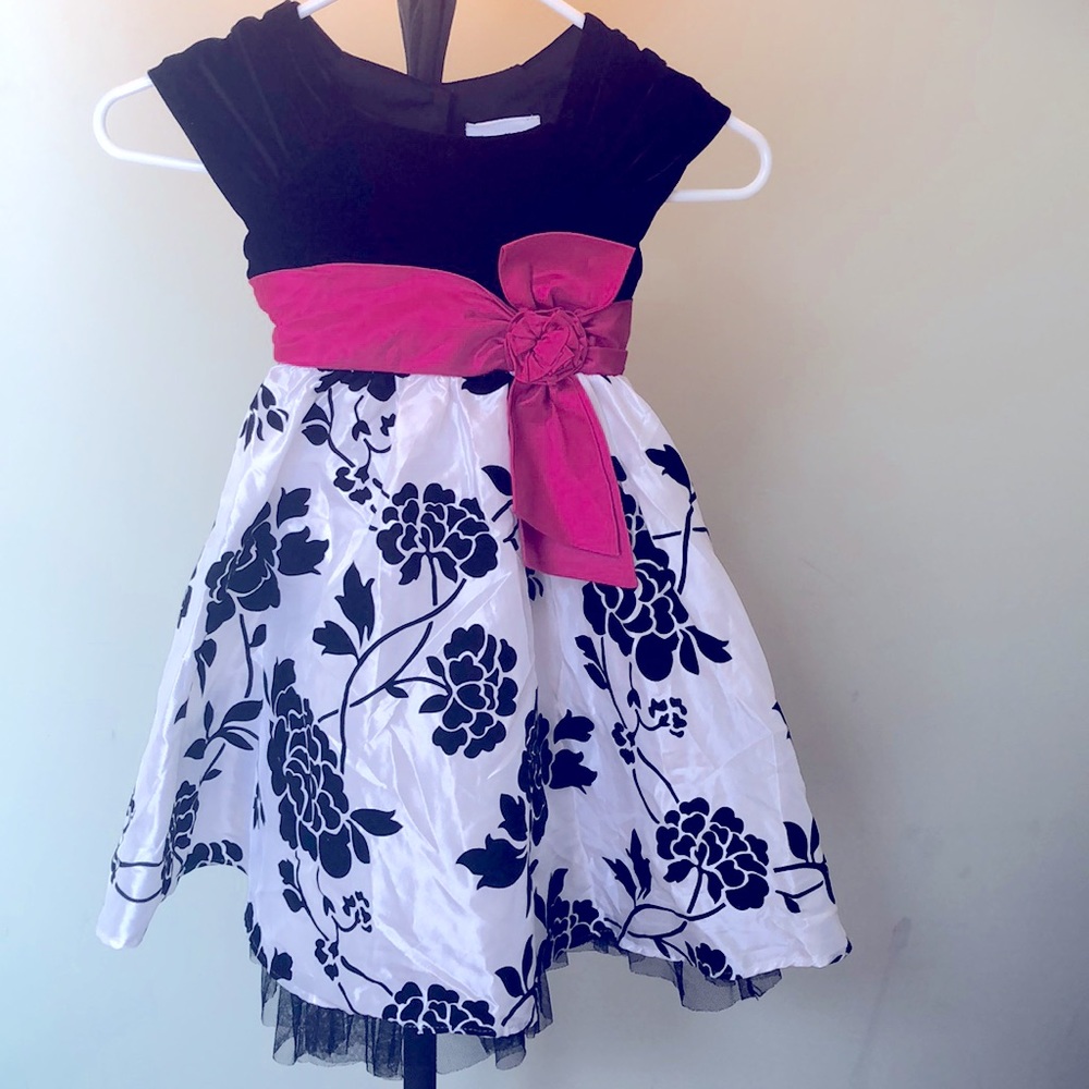 Black and white with splash of pink!